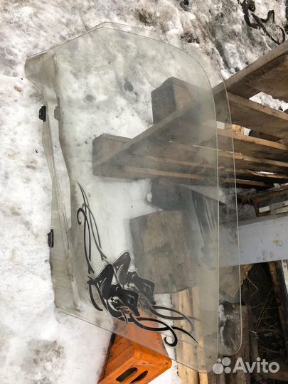 Faw 1031.1041.1051 стекло б.у