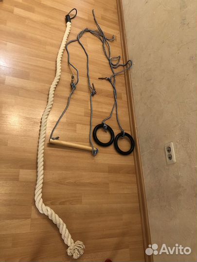 Спортивный комплекс - отличный подарок ребёнку или