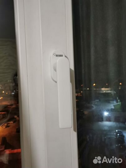 Оконная ручка rehau linea Design