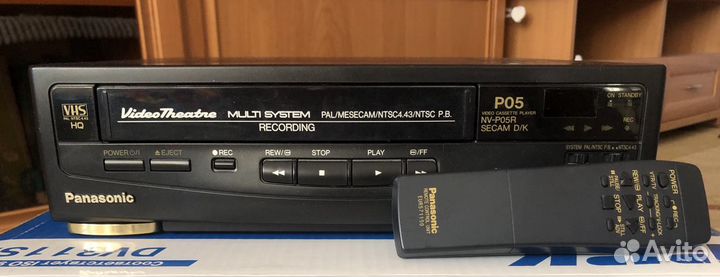 Видеомагнитофон Panasonic P05