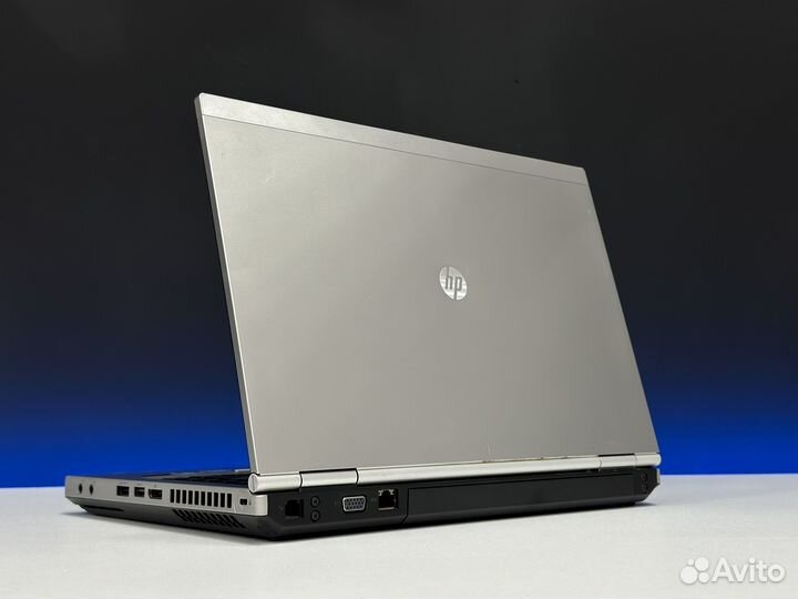 HP EliteBook 14 Core i7 8G озу SSD256g Металл