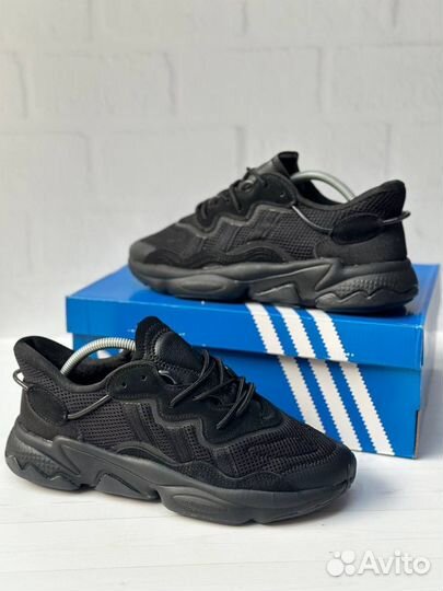 Кроссовки Adidas ozweego