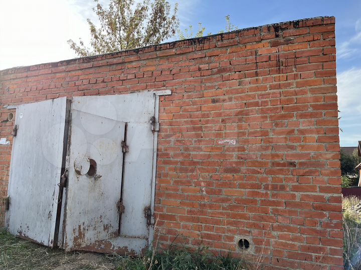 Гараж, > 30 м²