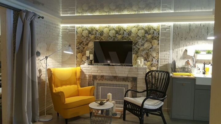 Апартаменты-студия, 42 м², 1/4 эт.