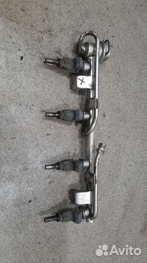 Топливная рампа 1.8 Passat B5 AEB APU