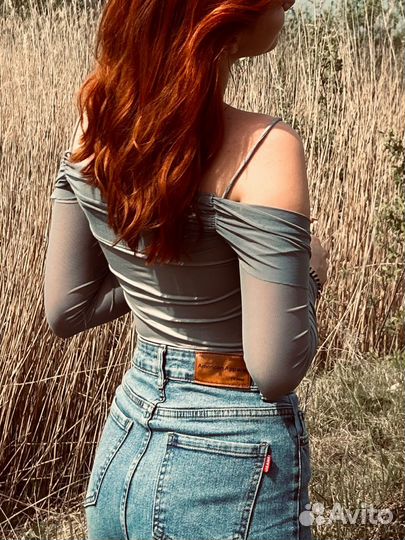 Топ женский с длинными рукавами