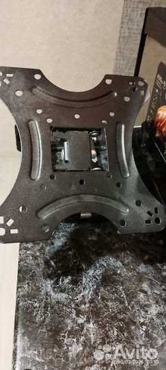 Кронштейн для телевизора на стену