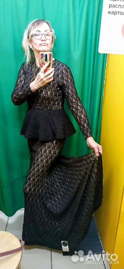 Новое Платье с шлейфом р46 аренда