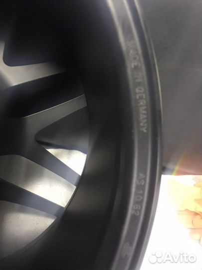 Диски на Mercedes (Геленваген) G463 6.3 AMG R22 но