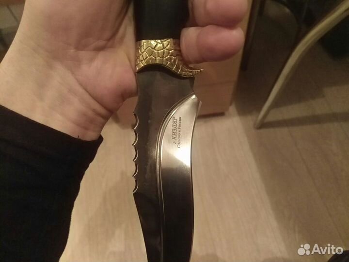 Нож