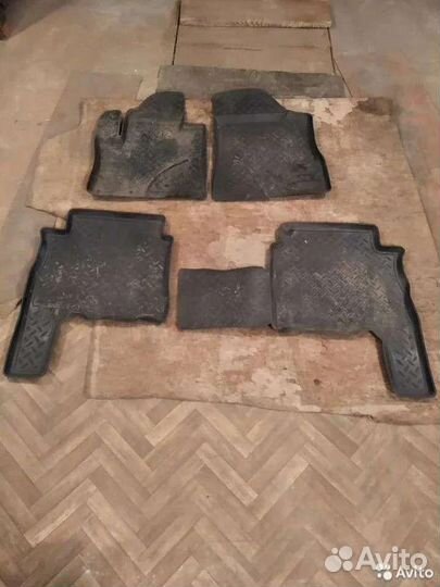 Автомобильные коврики для Hyundai Santa Fe