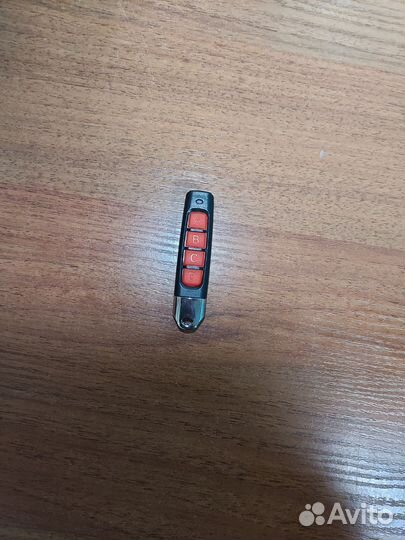 Пульты для ворот и шлагбаумов