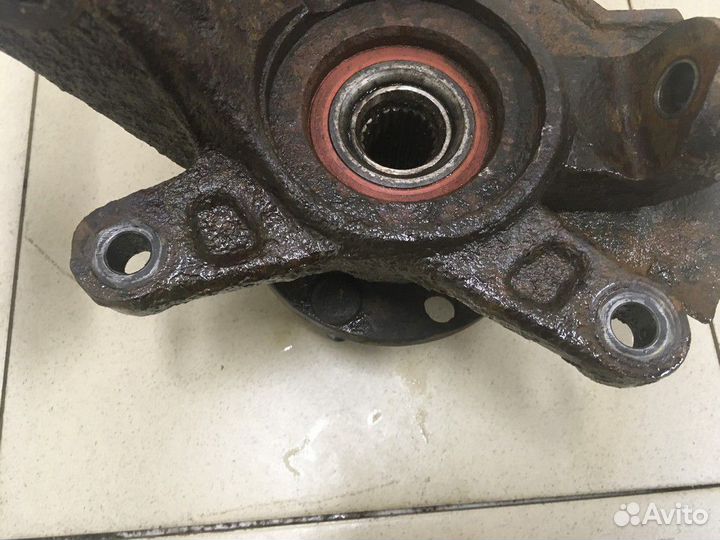 Кулак поворотный передний правый Aveo (T250) 2005