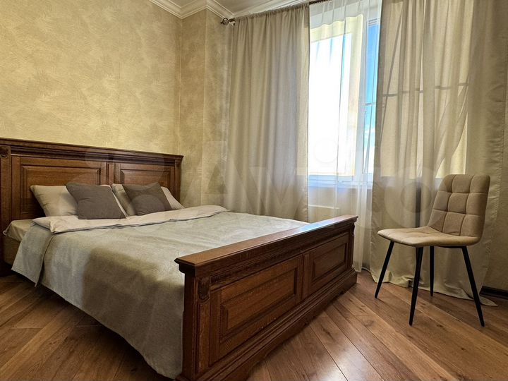 2-к. квартира, 68 м², 7/10 эт.