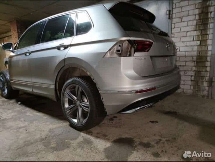 Крышка багажника volkswagen tiguan2