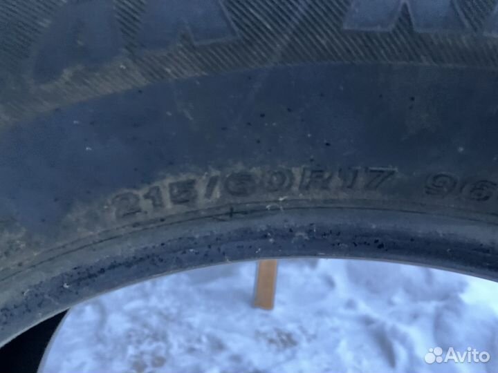 Bridgestone Blizzak Revo2 215/60 R17 96H