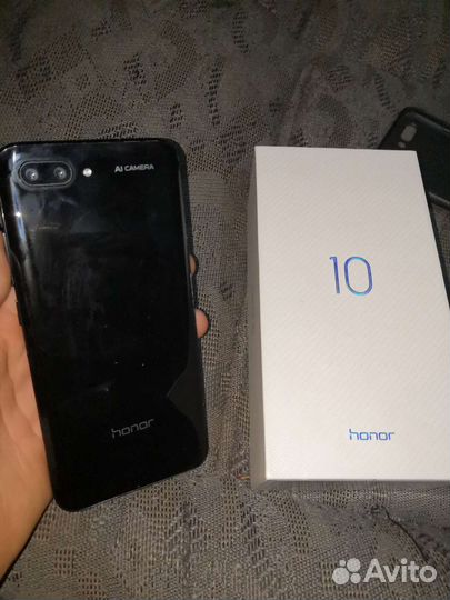 Телефон honor 10