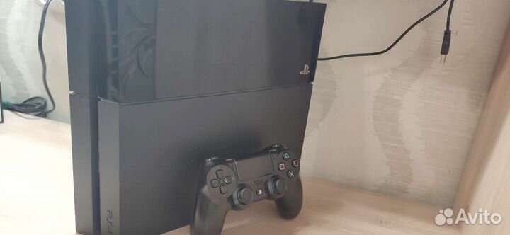 Sony playstation 4 fat Model CUH 1108A