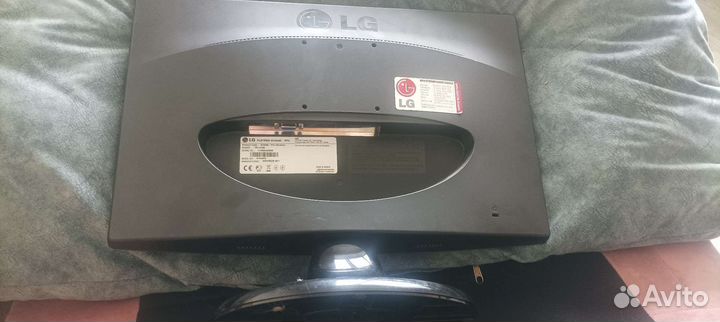 Монитор LG flatron w1943c