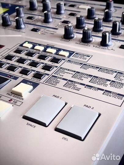 Yamaha RS-7000 Грувбокс, Сэмплер, Рабочая Станция