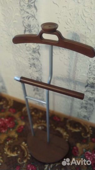 Вешалка напольная