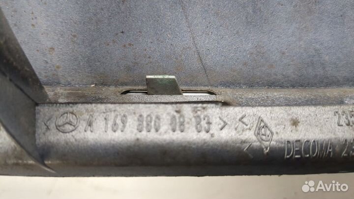 Решетка радиатора Mercedes B W245, 2006