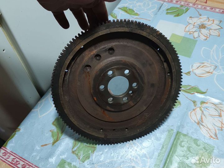 Маховик пежо 206 1.4 л МКПП