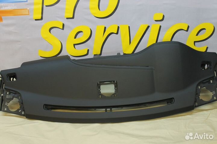 Торпедо Toyota Highlander панель приборов