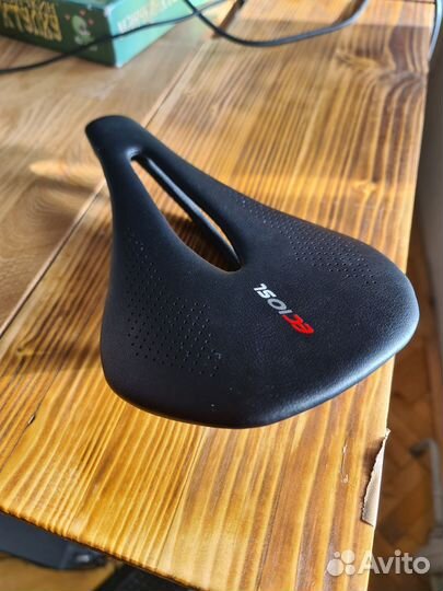 Новое ультралегкое седло карбон 120гр