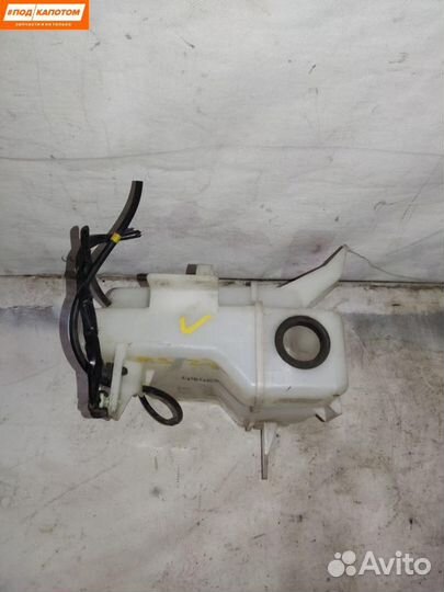 Бачок омывателя передний Mitsubishi Outlander 2