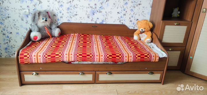 Спальный гарнитур детский