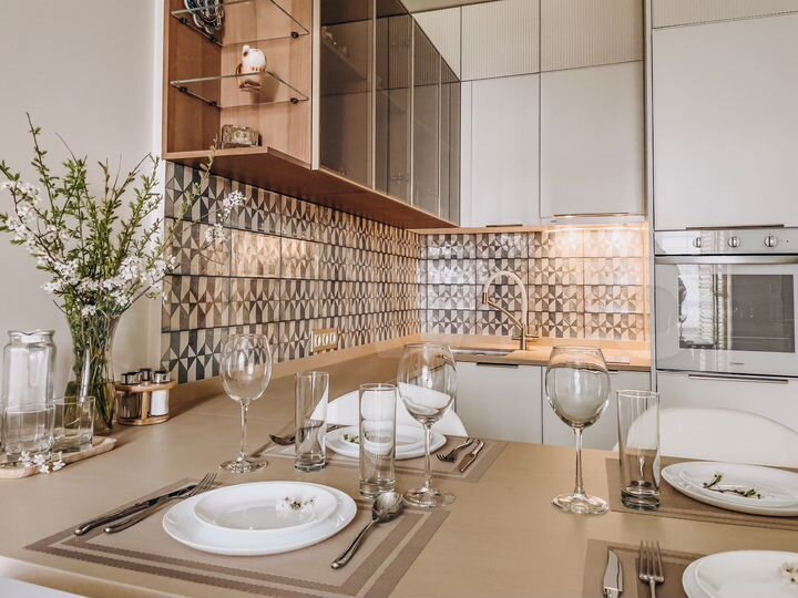 2-к. квартира, 40 м², 1/6 эт.