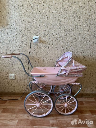 Коляска кукольная