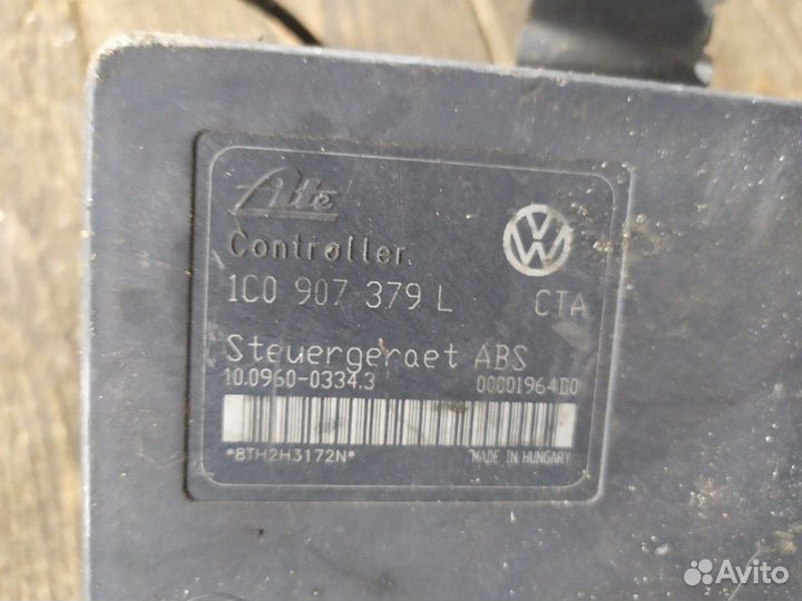 Блок ABS Volkswagen Bora 1997