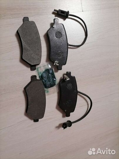 Передние тормозные колодки Chery fora, Vortex