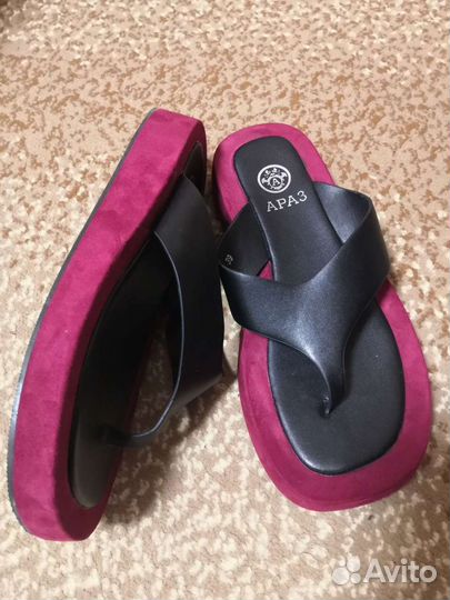 Шлепанцы женские 39 размер