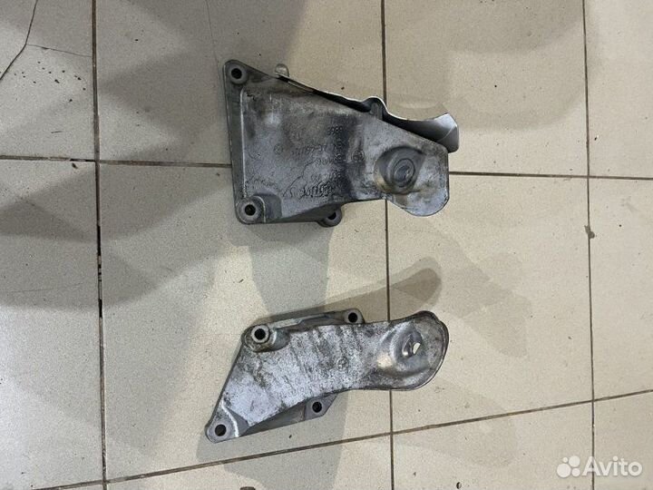 Крепления опора двигателя Bmw 5 E61 N62