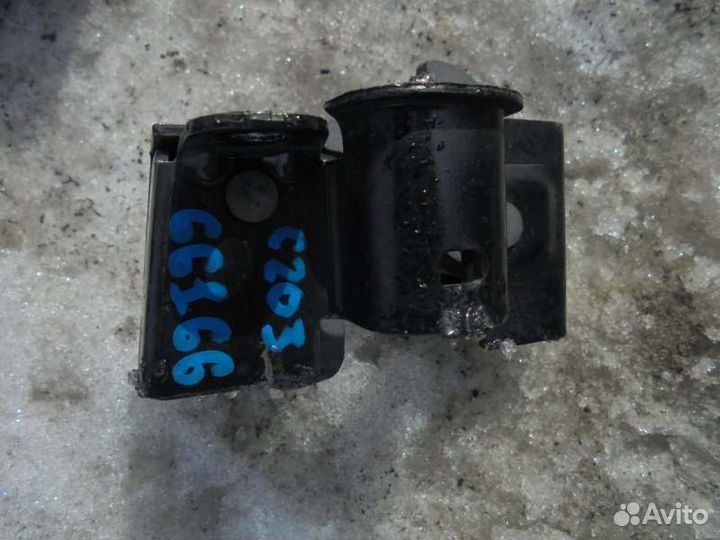 Замок капота Mercedes-Benz C180 W203 271.946 M271