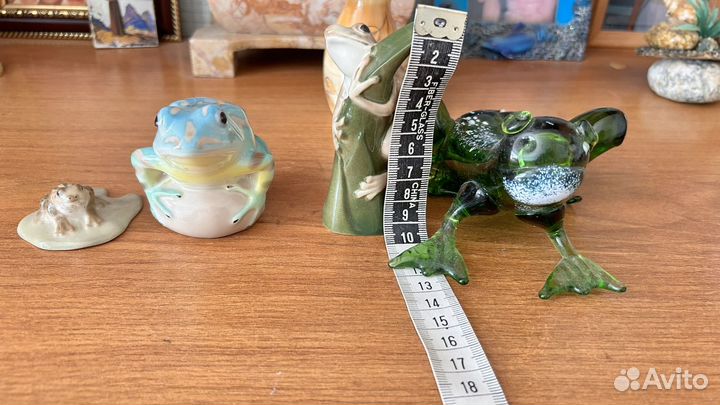 Фарфоровые статуэтки лфз(ифз) Лягушки