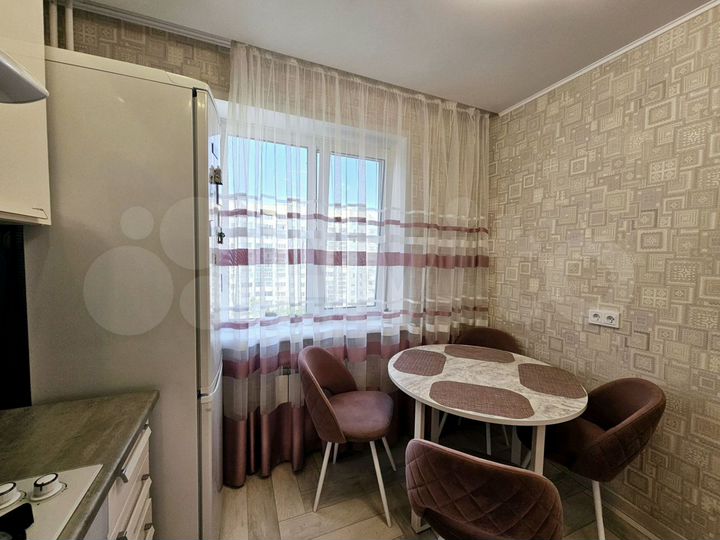 2-к. квартира, 544 м², 6/10 эт.