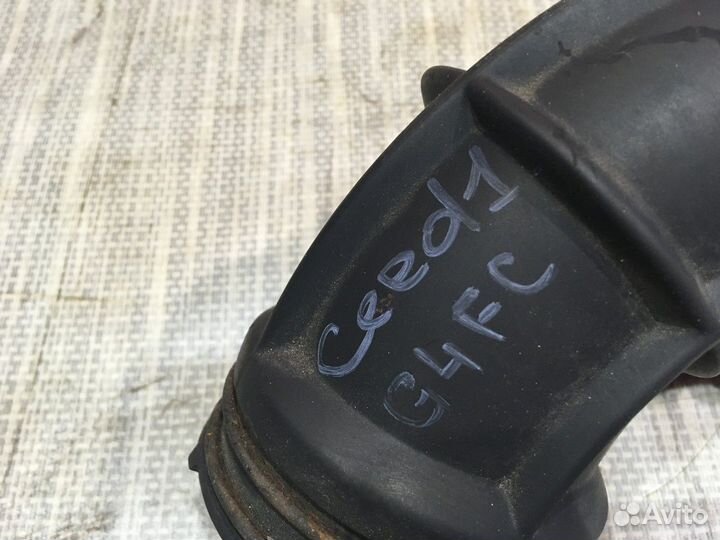 Патрубок воздушного фильтра Kia Ceed