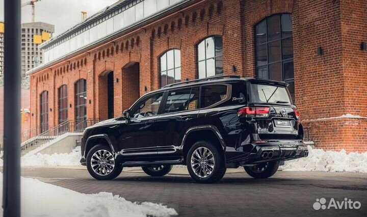 Обвес на Land Cruiser 300 MTR design