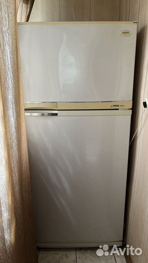Холодильник samsung