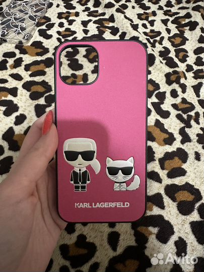 Чехол на iPhone 13