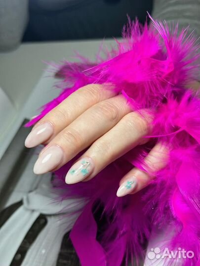 Модель на маникюр с покрытием