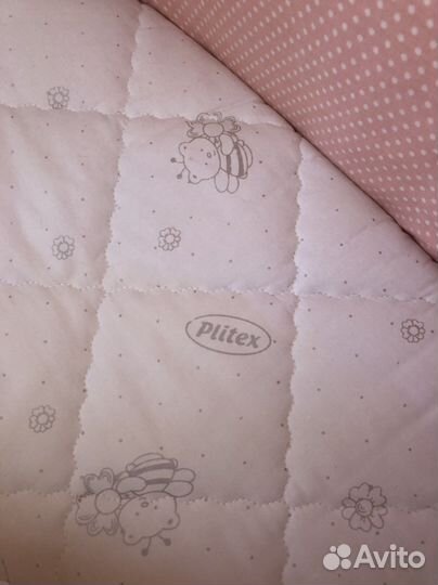 Детская кроватка с маятником