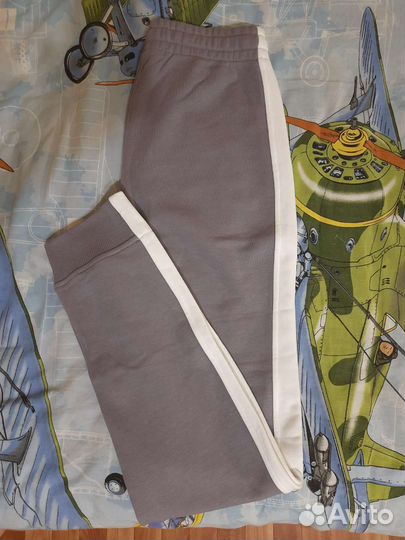 Спортивный костюм новый