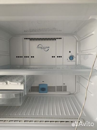Холодильник бу sharp