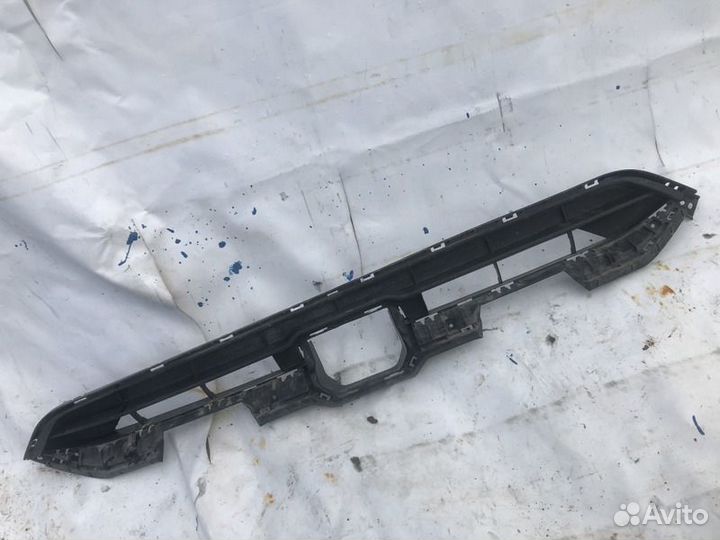 Решетка в бампер центральная Haval Haval f7 2019-2