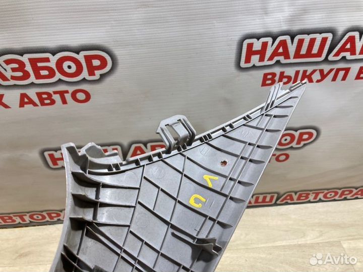 Накладка стойки лобового стекла левая Hyundai